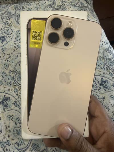 Apple iPhone 16 Pro Max 256gp  pta approved box sath ha cable ni hai