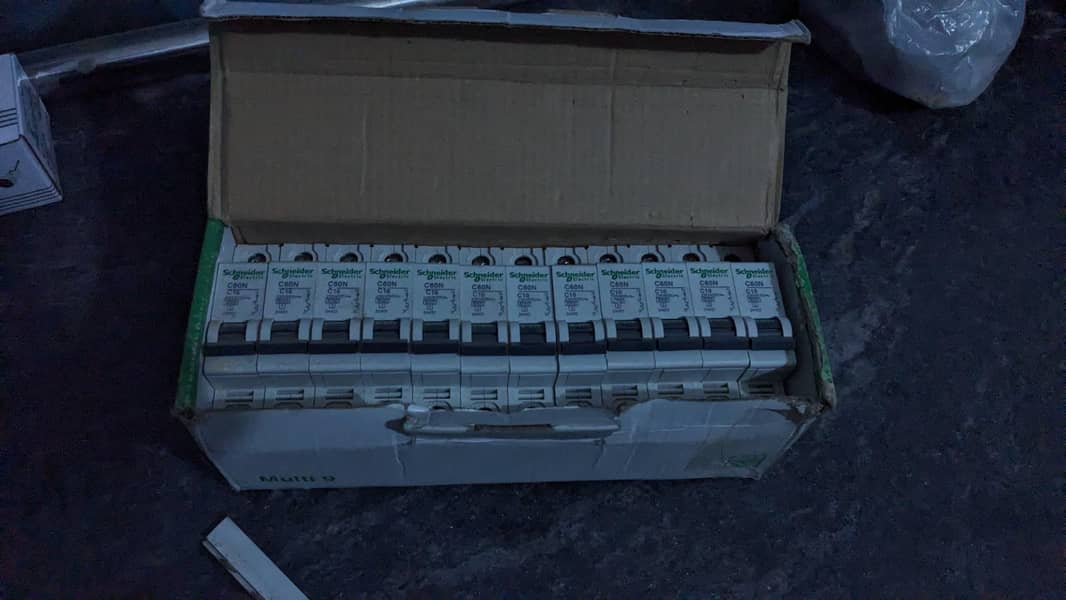 Db box 12