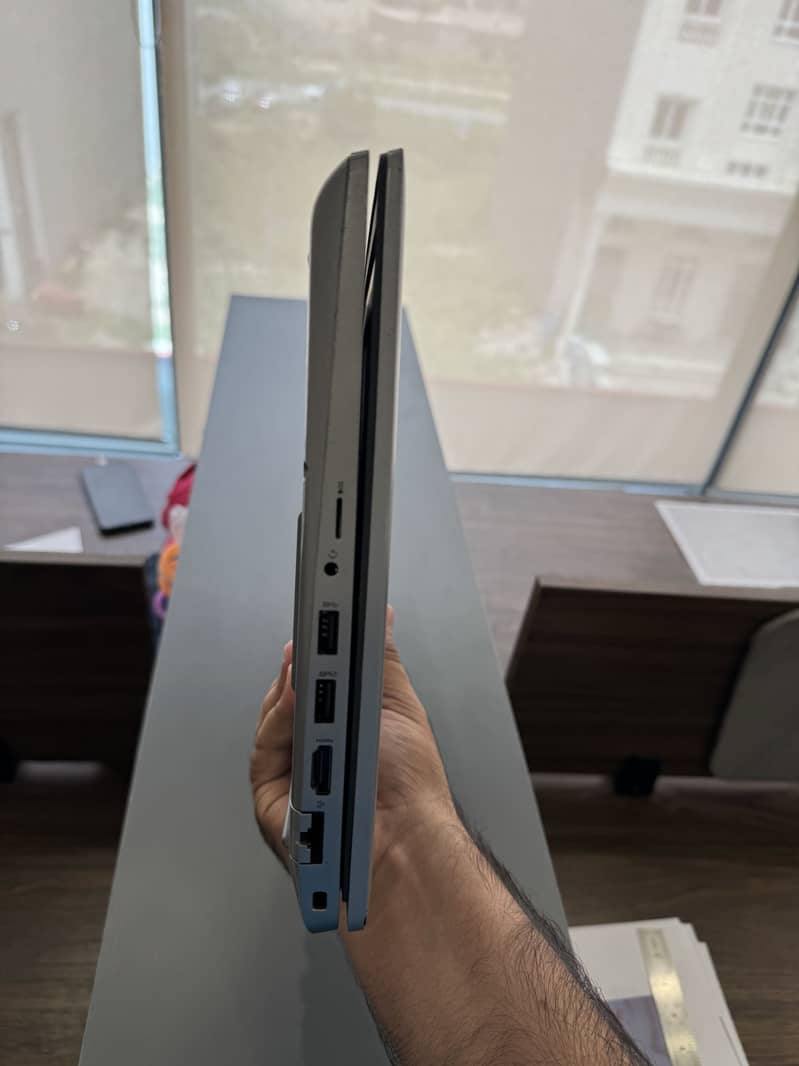 Dell Precision 3561 4