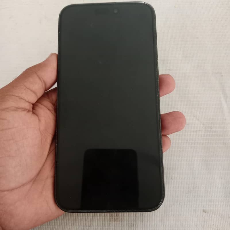 Apple iPhone 14 Pro Max 1