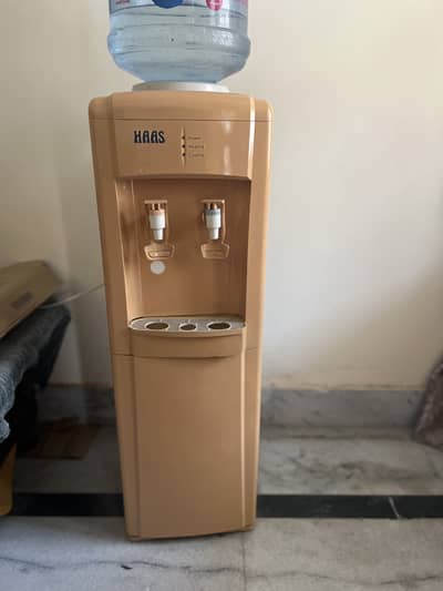 Water despenser hot and cold full functional