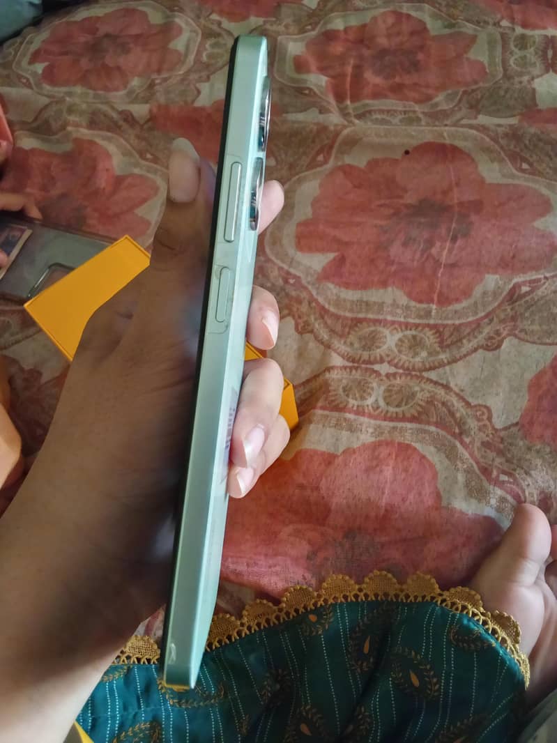 Realme Note 60x 4