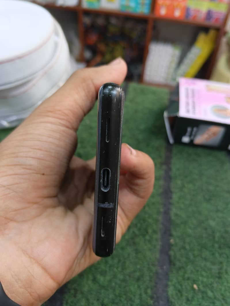 Google Pixel 6a 4