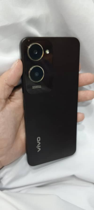 Vivo Y18 (6+6/128)