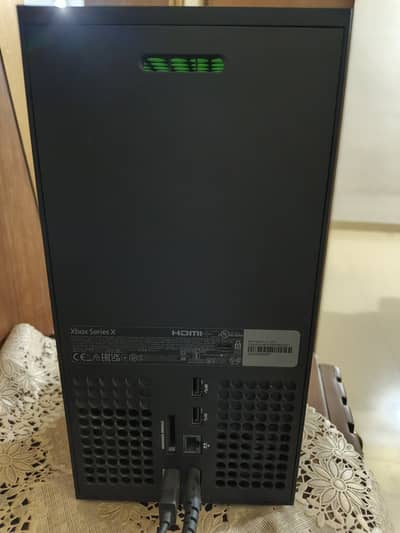 Xbox series x 1TB almost brand New condition