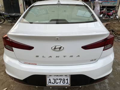 Hyundai Elantra GLS