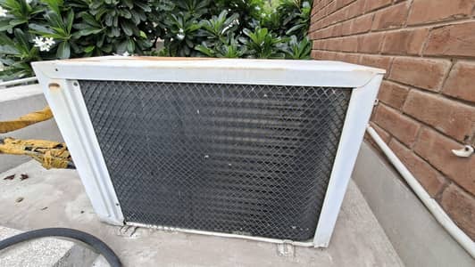 1.5ton full gas k sath romte bi pr plte bi h OK ac h 03319753164
