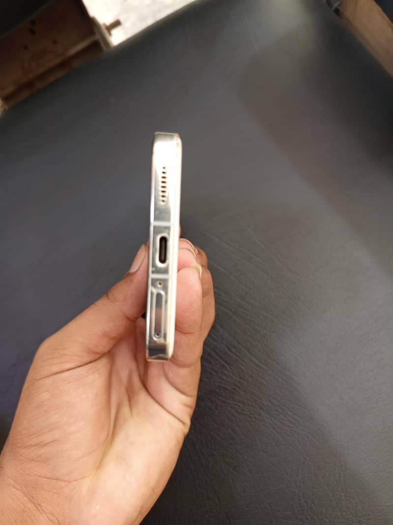 Xiaomi 13 5