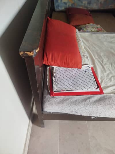 Wooden bed pair