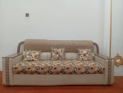 5 seater sofa set with cushions _ excellent condition description