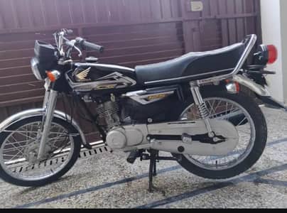 Honda cg 125 red