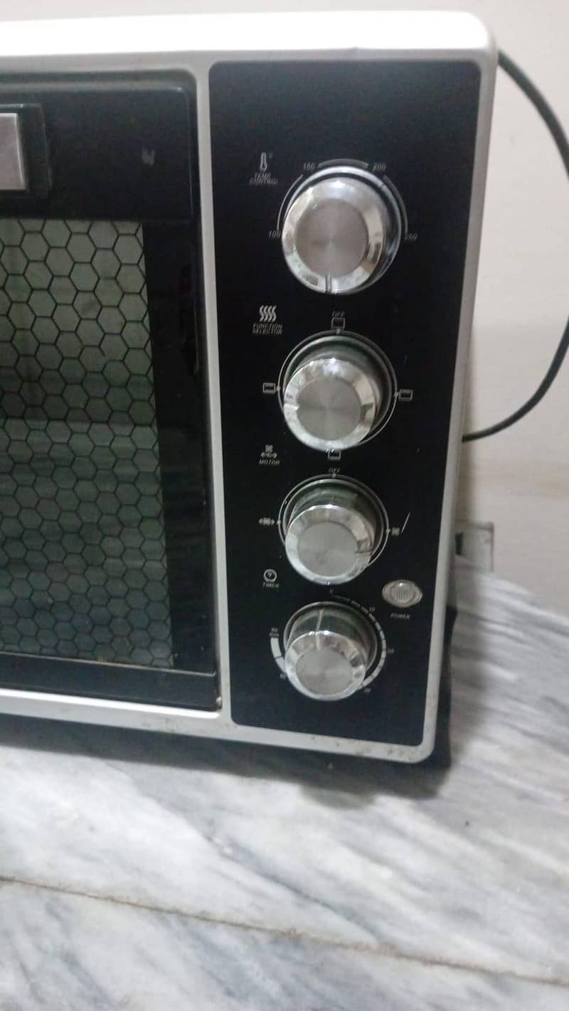 Baking Oven 1