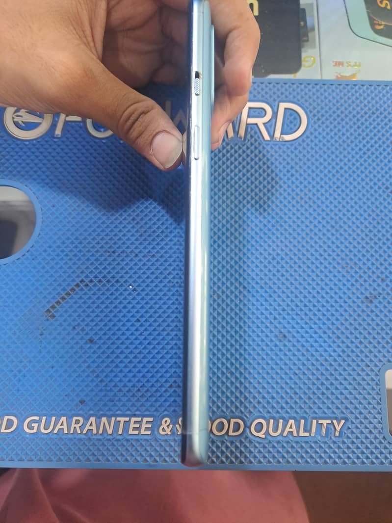 One Plus 9R 3