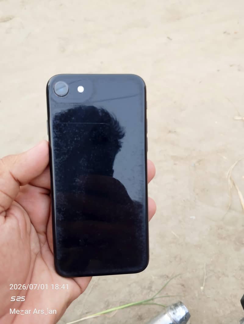 Apple iPhone 8 0