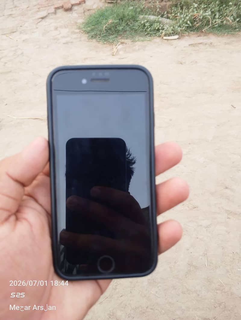 Apple iPhone 8 2