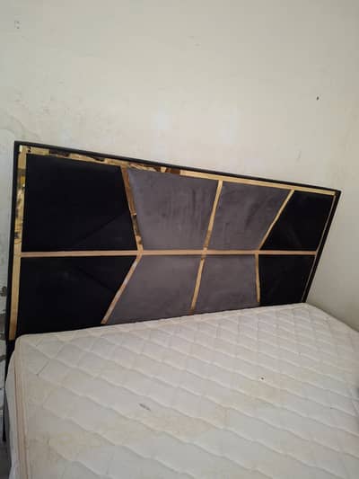 Bed & Matterss for sale almost new,used with good clean & Clear