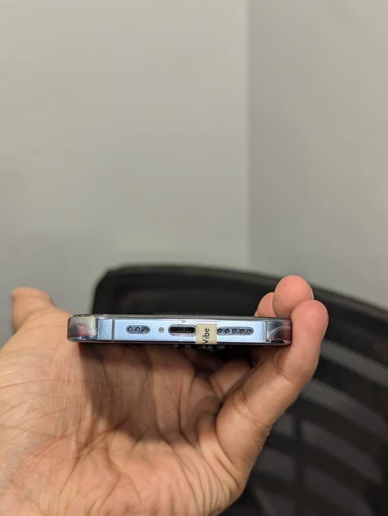 Apple iPhone 13 Pro 2