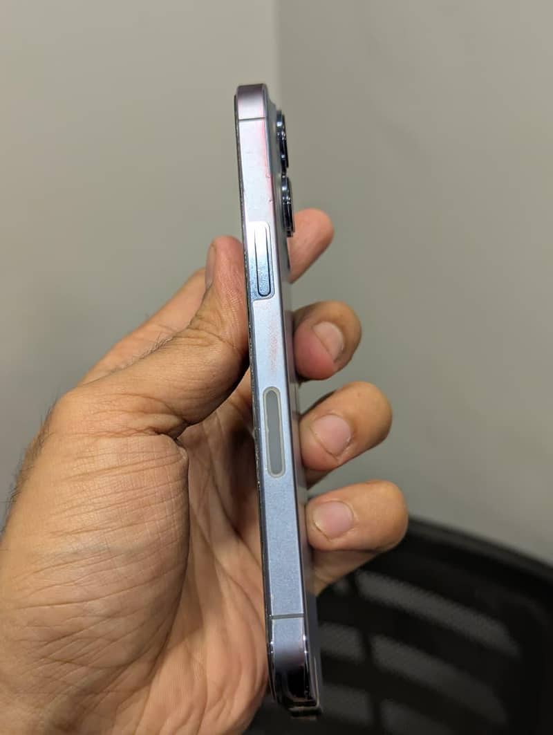 Apple iPhone 13 Pro 4