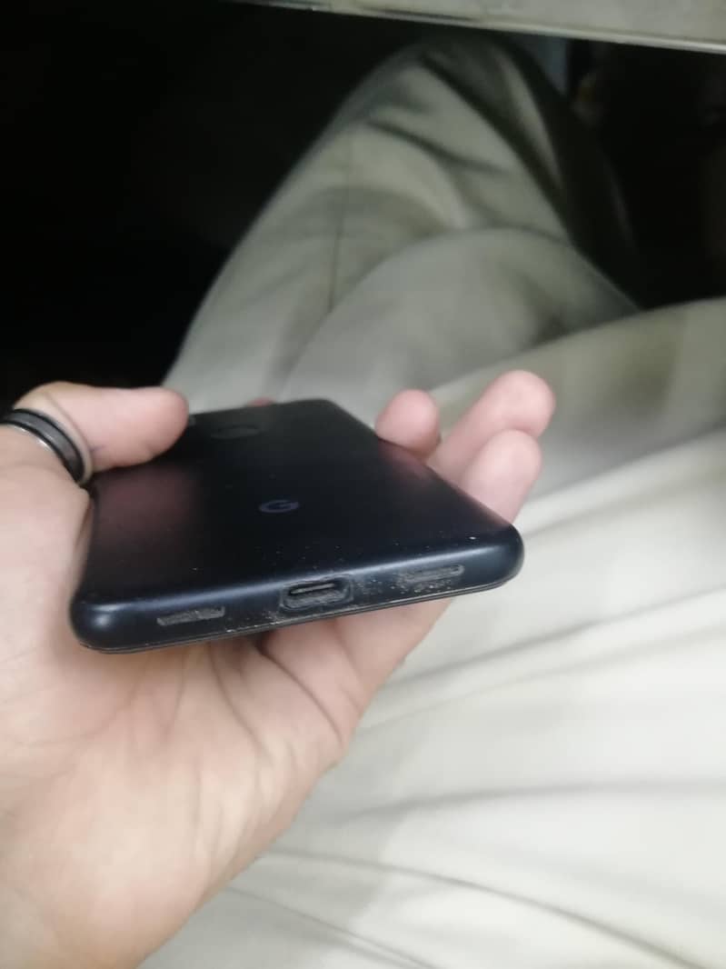 Google Pixel 4a 3