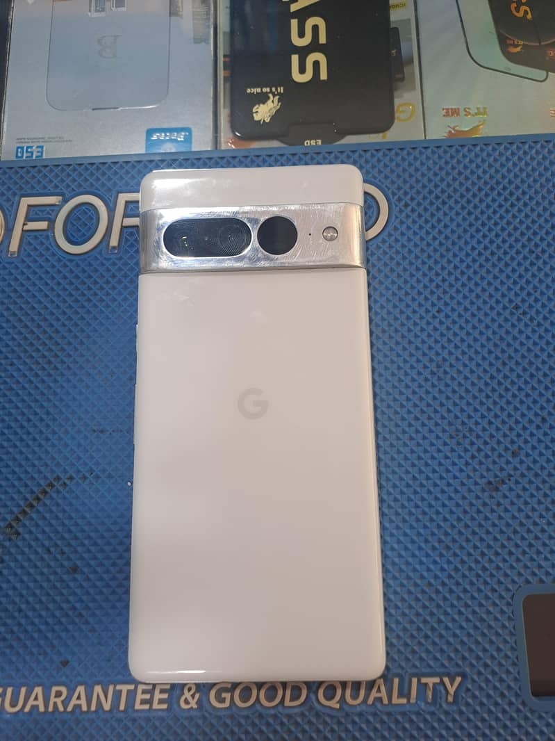 Google Pixel 7 Pro 4