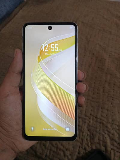 Infinix Hot 8