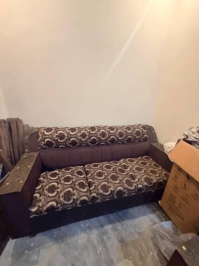 comfortable 6 seater sofa for sale Royal Brown & patterned design