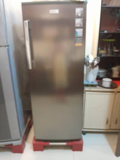 standing deep freezer