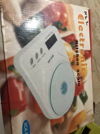 Electric kitchen scale