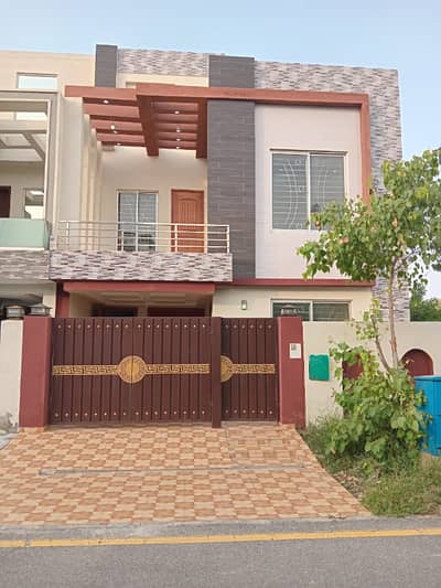 5 MARLA HOUSE FOR RENT IN BAHRIA orchard 4 bedroom furnished