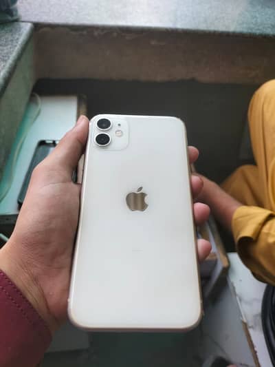 Apple iPhone 11