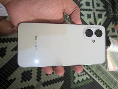 Tecno Spark Go 2