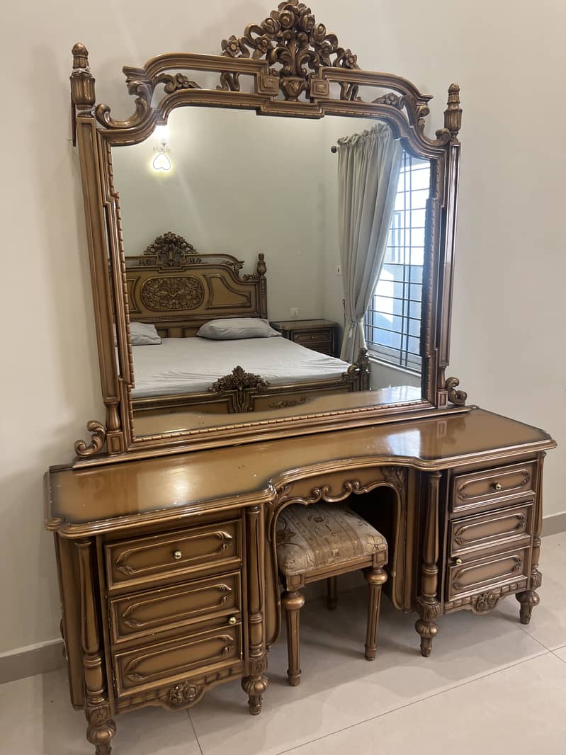 Solid wood bed 1