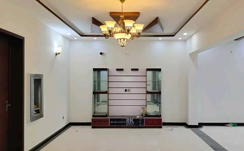 Perfect 5 Marla House In Bahria Town - Sector E For sale