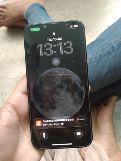Apple iPhone 13