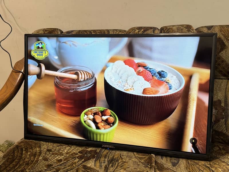 lcd 32inch android 7