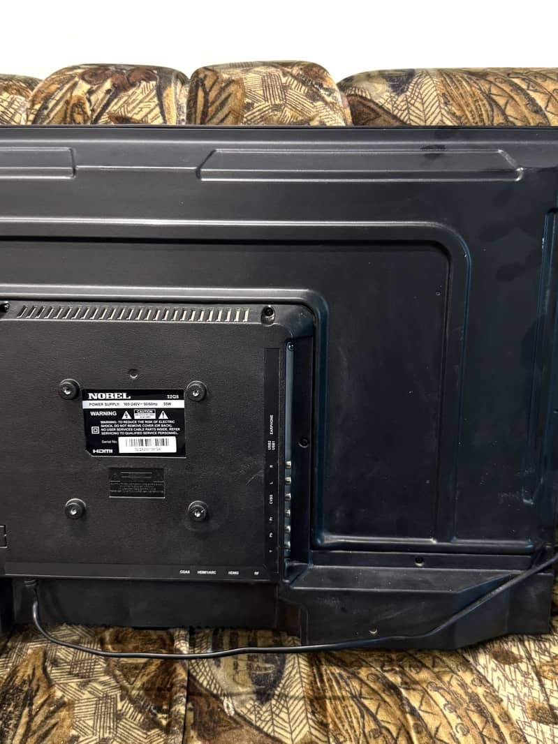 lcd 32inch android 8