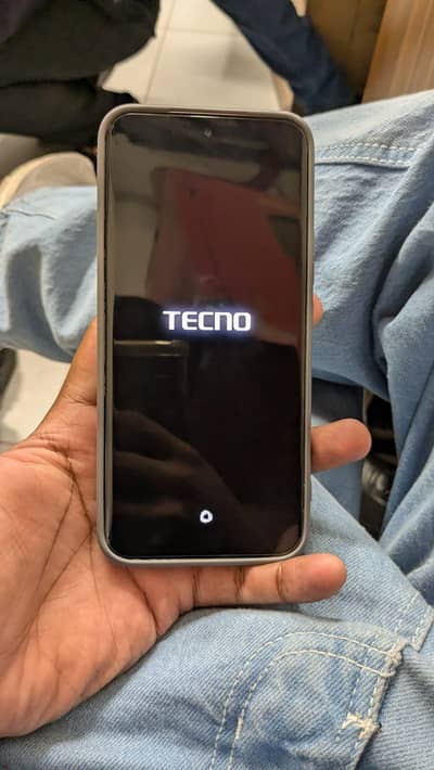 Tecno Spark 40 pro plus