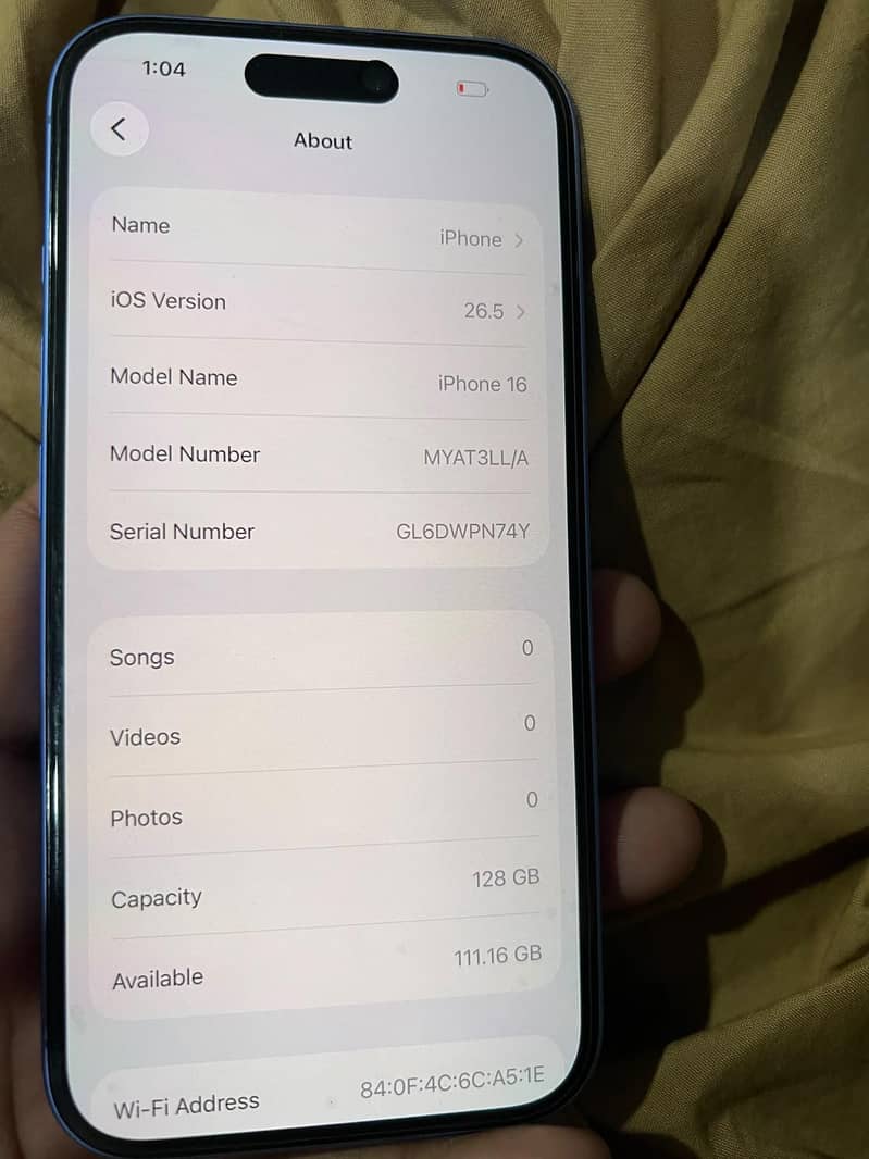 Apple iPhone 16 2