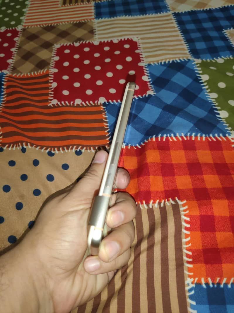 Google Pixel 8 5