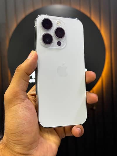 iPhone 14 pro white 256GB PTA-APPROVED Water pack