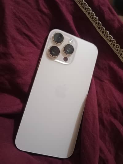 Apple iPhone 16 Pro Max