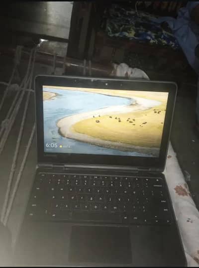Chrome book tach screen 4gb 32gb 8hour betry time  saaf conditions