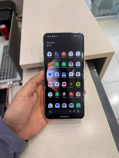 Google Pixel 8 Pro