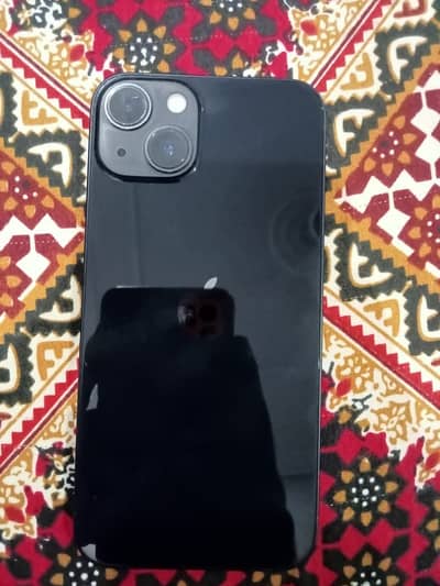 Apple iPhone 13