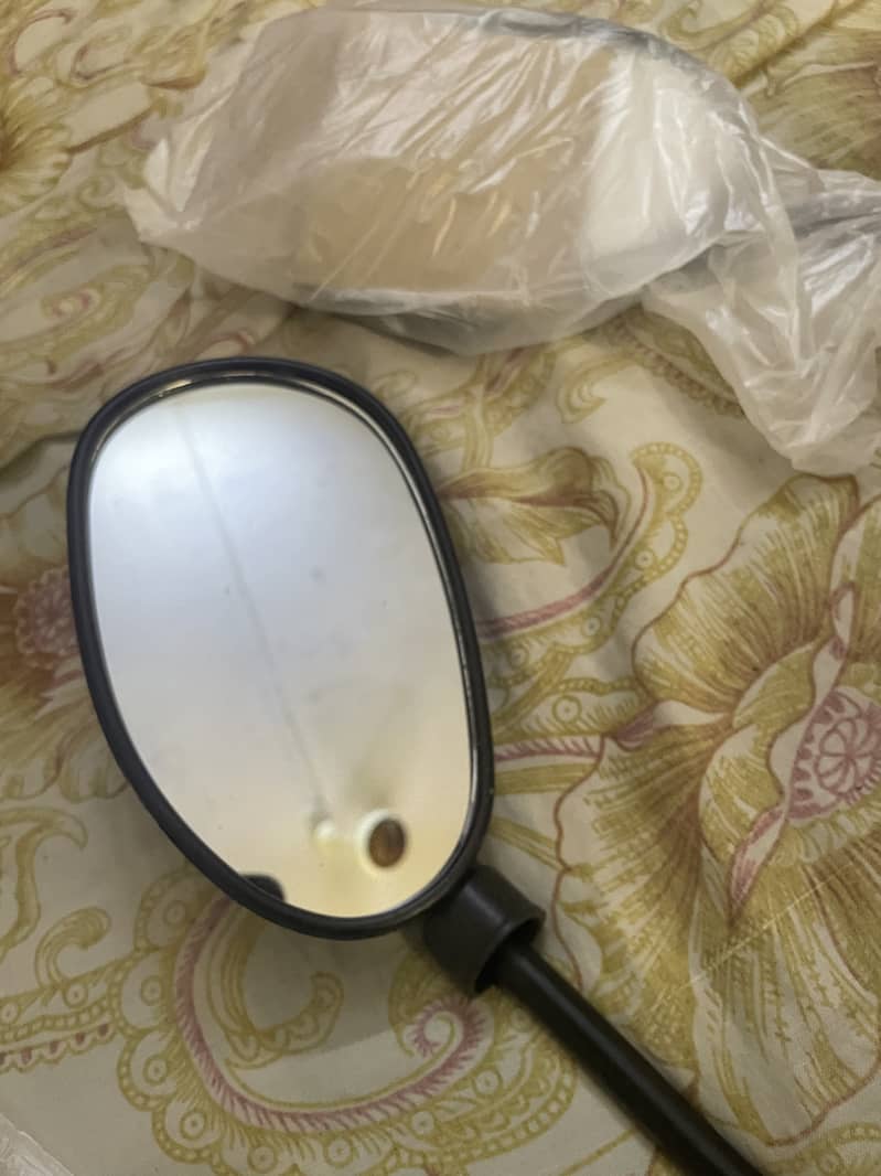 SIDE MIRROR 1