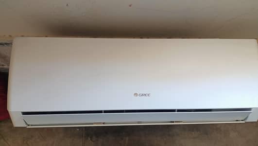 Gree 1 Ton Inverter AC – 10/10 Condition – 1 Year Used