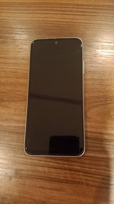 Itel City 100