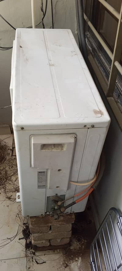 AC 1.5 ton Acsson company