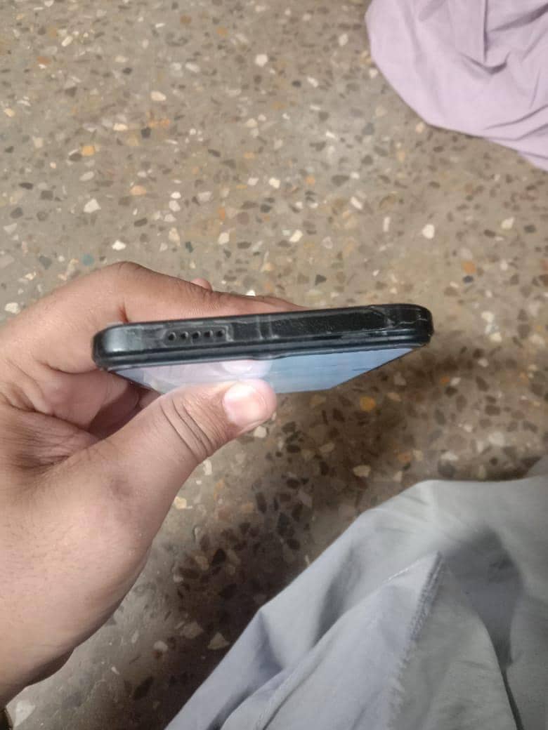 Redmi A2+ 4