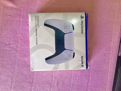 PS5 controller (with box) for sale slightly used 10/10 condition.